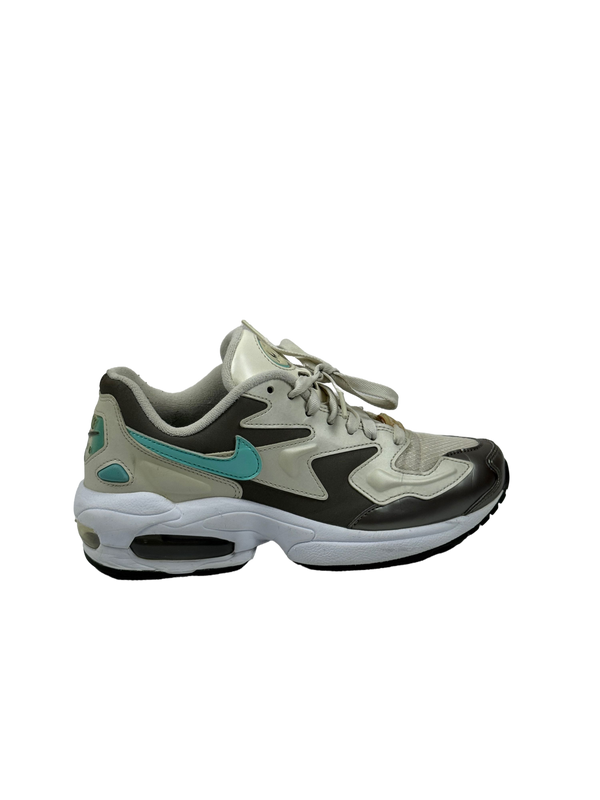NIKE AIR MAX 2