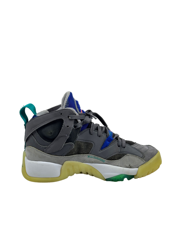 Jordan Jumpman Two Trey