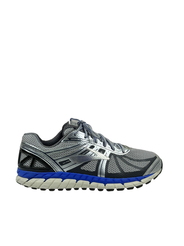 Brooks Beast