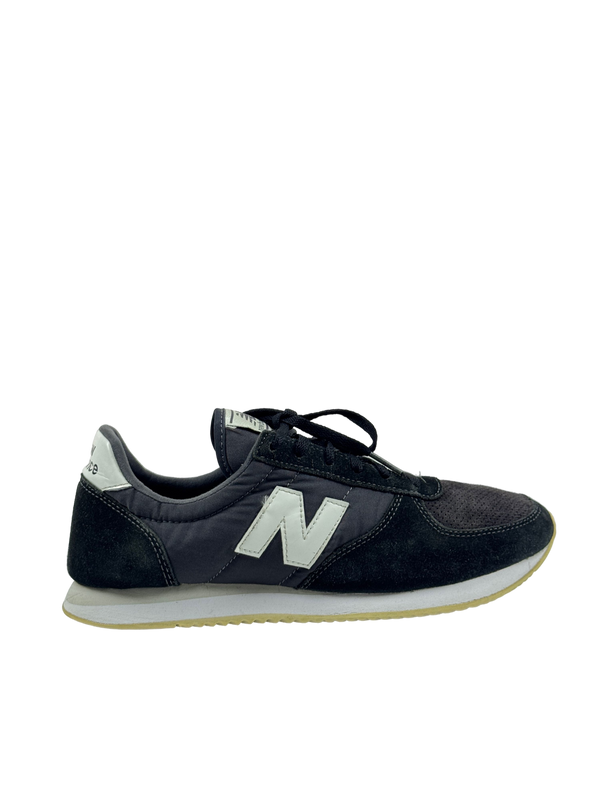 New Balance 220 Sneaker