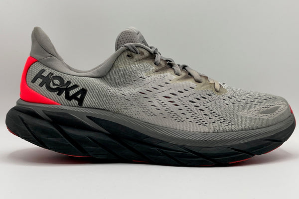 HOKA ONE ONEClifton 8