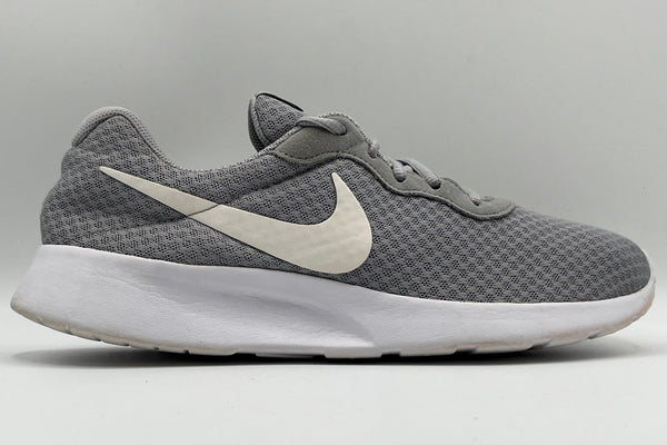 Nike Tanjun Trainers