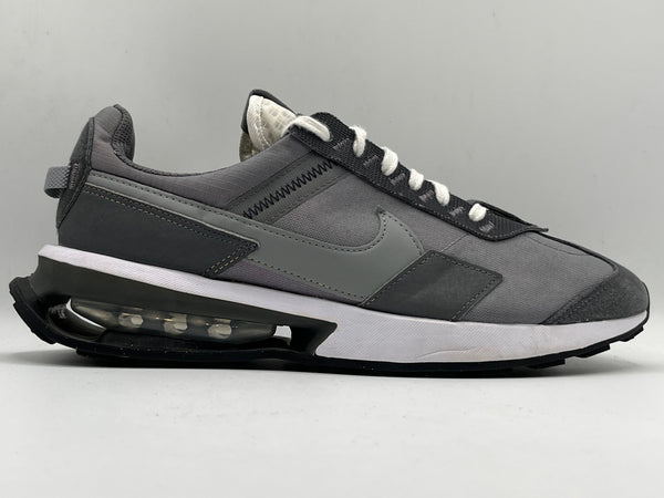 Air Max Pre-Day Smoke Grey Sneaker