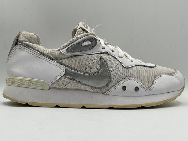 Venture Runner Light Bone Sneaker