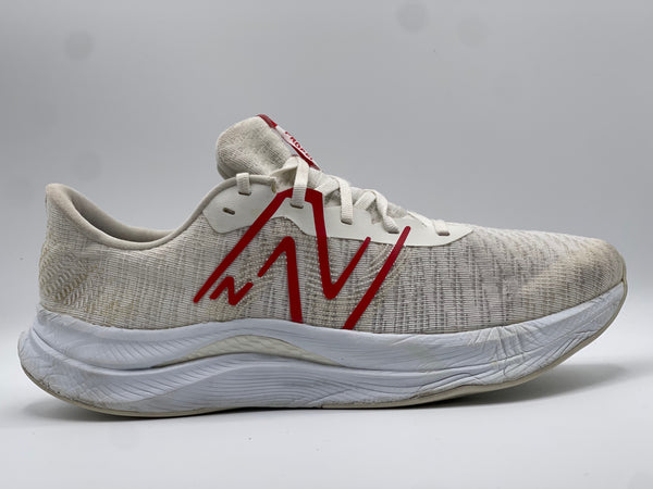 New Balance FuelCell Propel v4