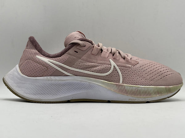 Air Zoom Pegasus 38 Running Shoe