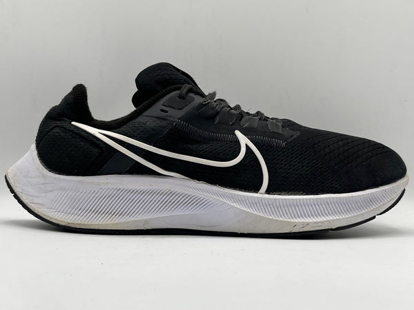 Air Zoom Pegasus 38 Running Shoe