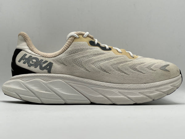 Hoka Arahi 6 Running Shoe