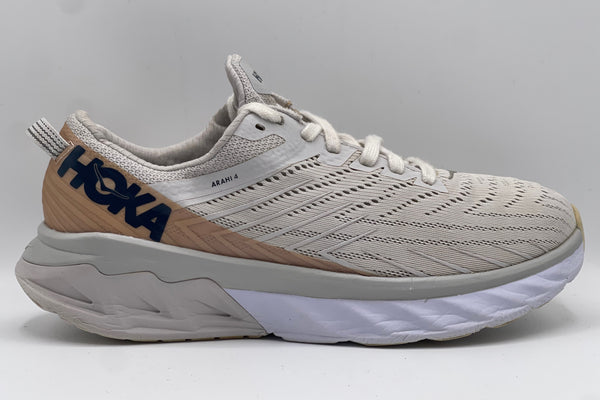 Hoka One One Arahi 4