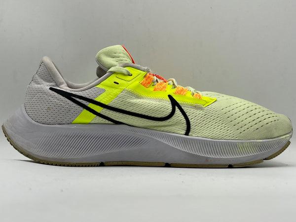 Air Zoom Pegasus 38 Running Shoe