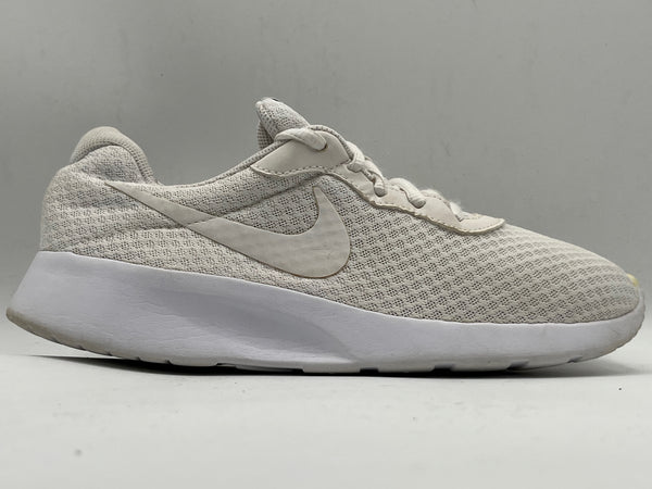 Nike Tanjun Women's Sneakers