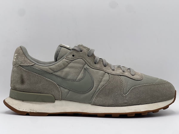Internationalist SE Training Shoes
