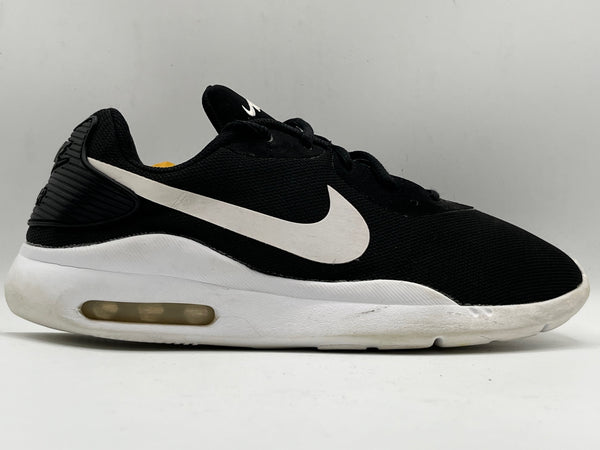 Air Max Oketo Sneakers