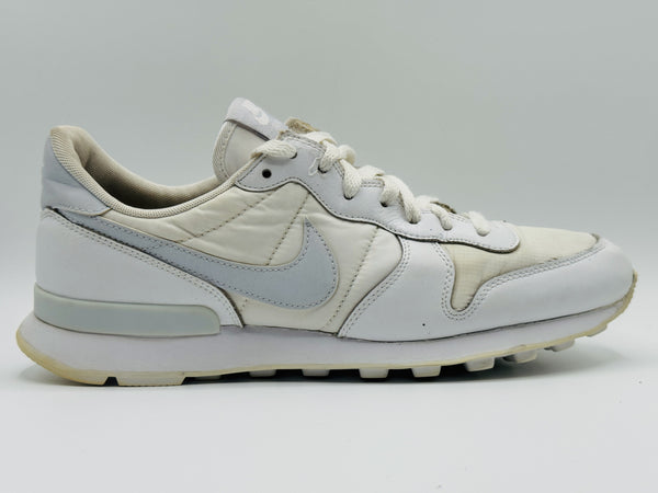 Nike Women Internationalist